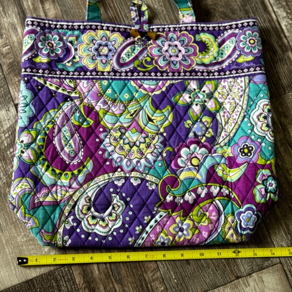 Vera Bradly Handbag - Picture 5 of 5
